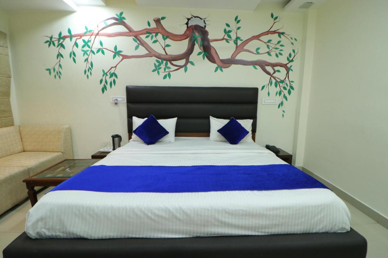Hotel Eurasia Mohali International Airport Zirakpur Ngoại thất bức ảnh