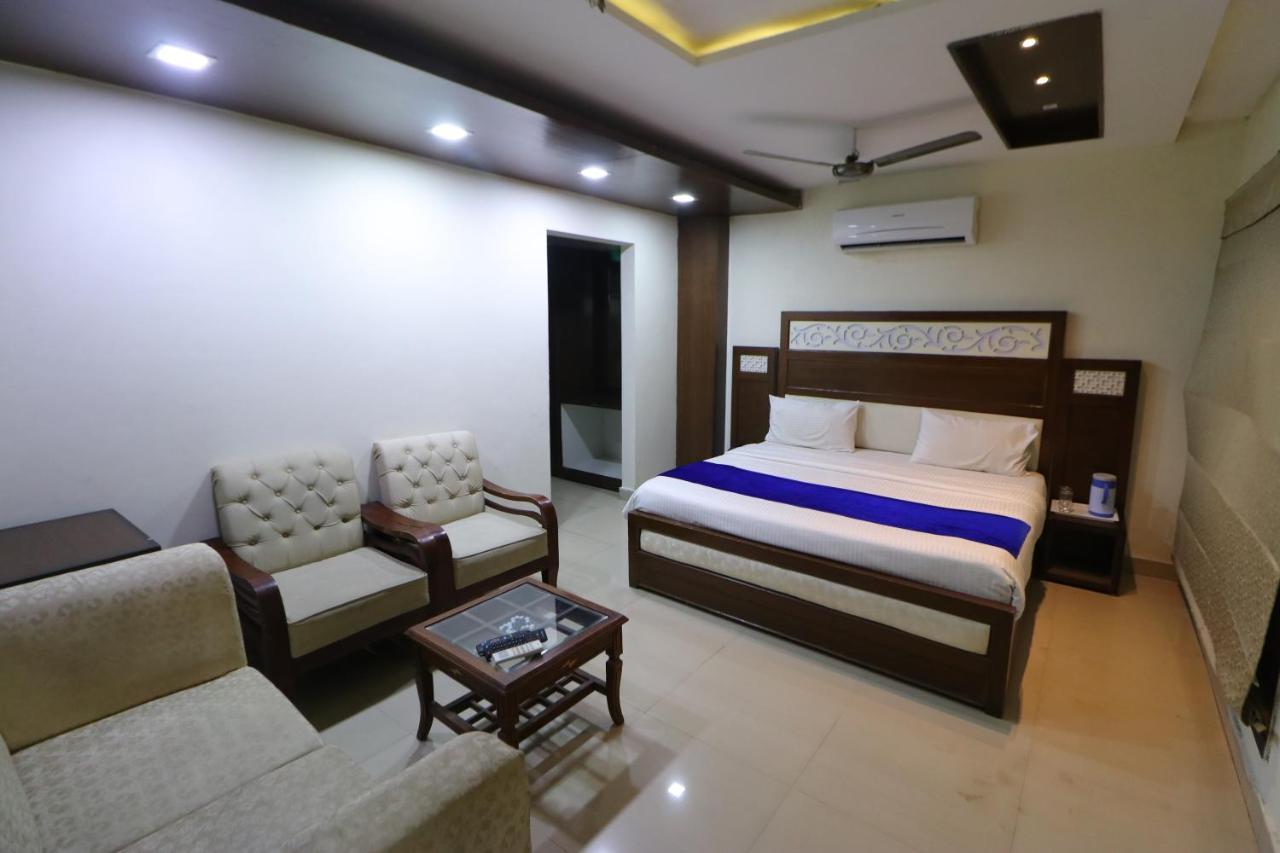 Hotel Eurasia Mohali International Airport Zirakpur Ngoại thất bức ảnh