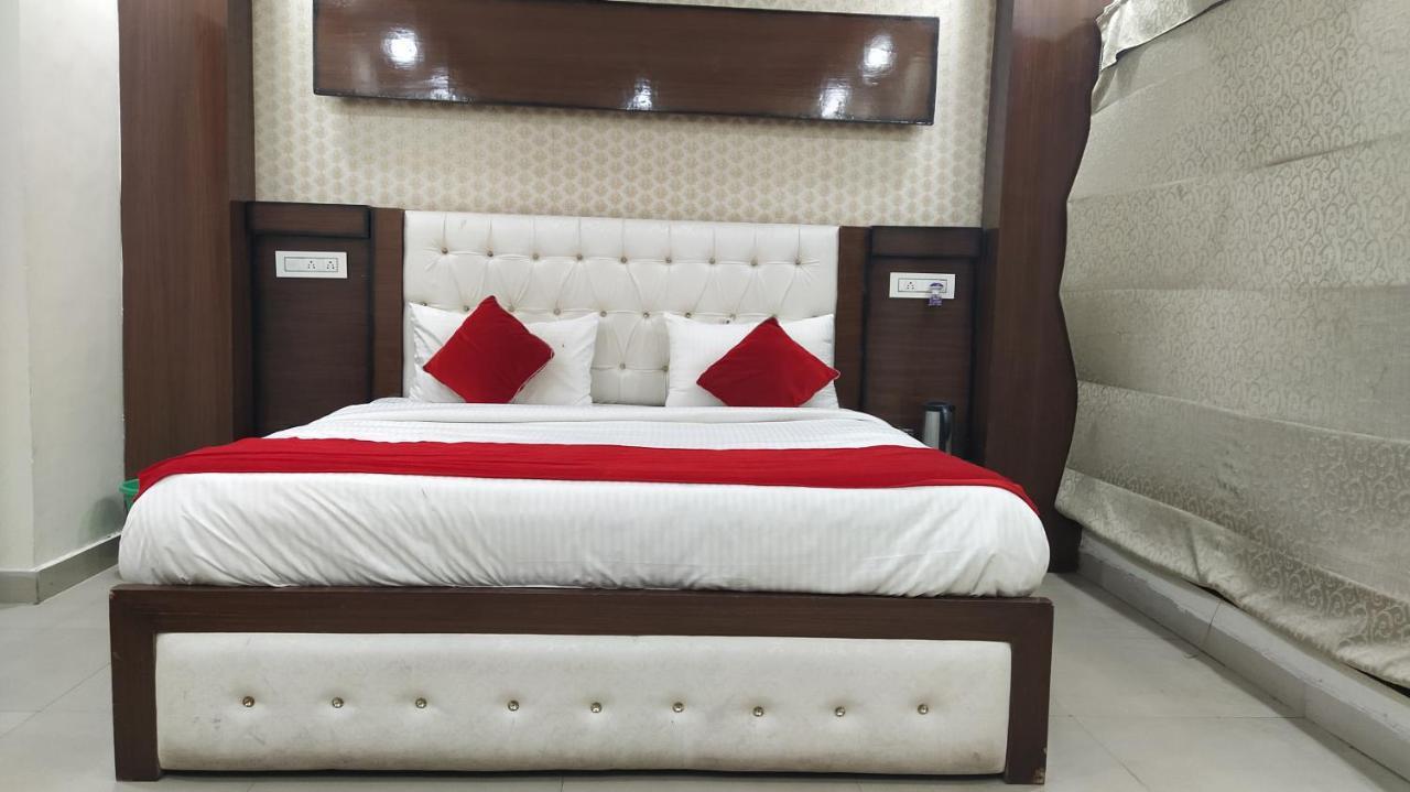 Hotel Eurasia Mohali International Airport Zirakpur Ngoại thất bức ảnh