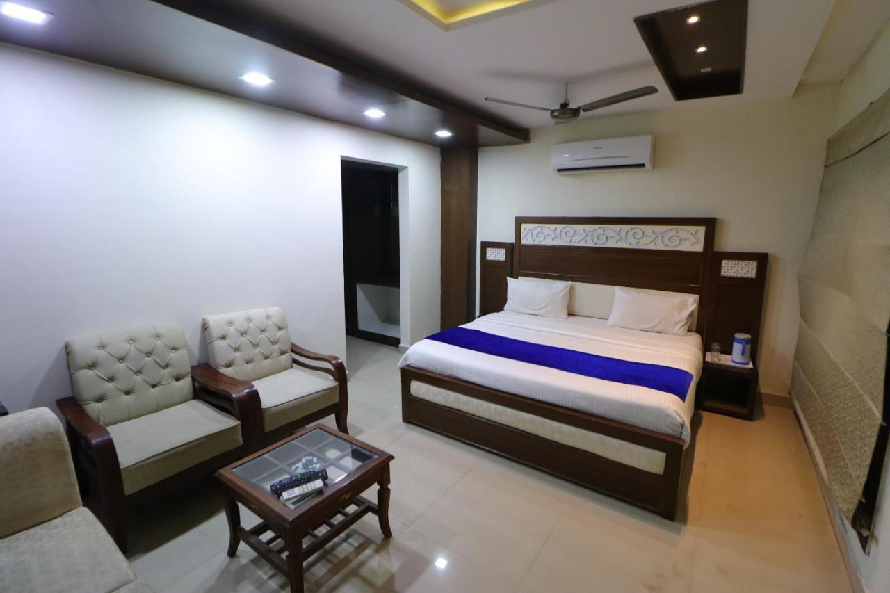 Hotel Eurasia Mohali International Airport Zirakpur Ngoại thất bức ảnh